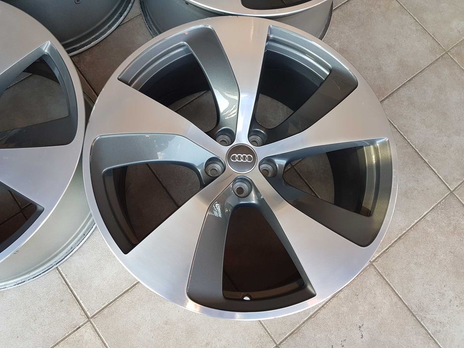 Felgi aluminiowe OEM Audi Q7 SQ7 A6 S6 A8 S8 9,5x21 et31 5x112 4M0