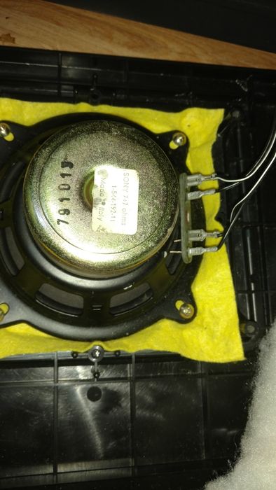 Колонка Sony, сабвуфер Samsung