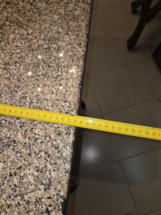 Mesa com pés de máquina singer