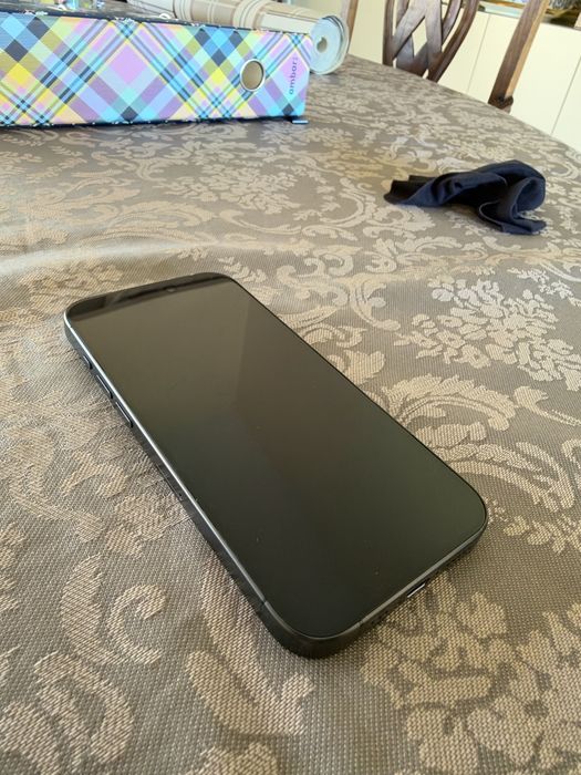 Iphone 15 pro preto