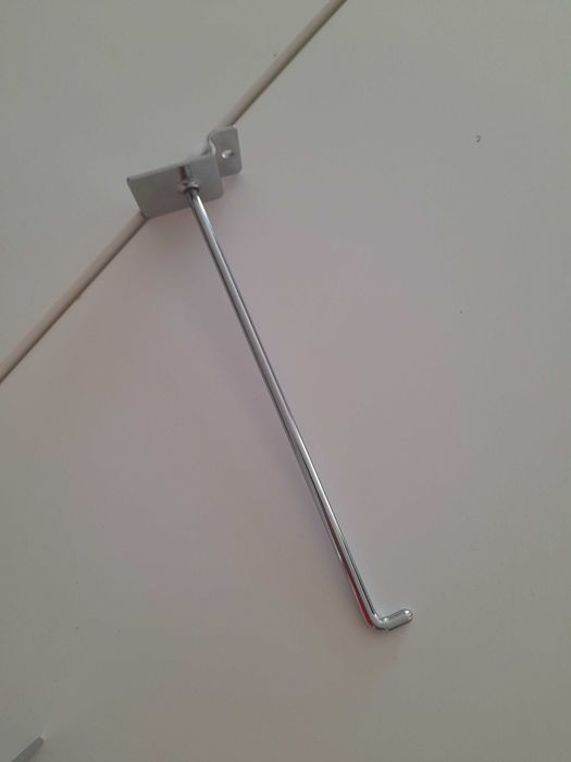 Gancho simples de parede (pequeno)