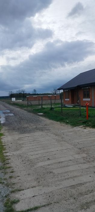 Działka budowlana.media w drodze,światłowód.BezterminoweWarunkZabudowy