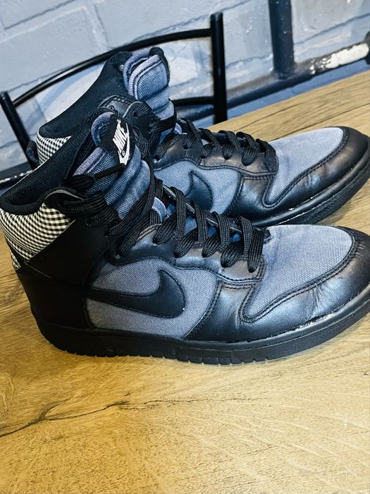 Кроссовки  Nike Team Hustle