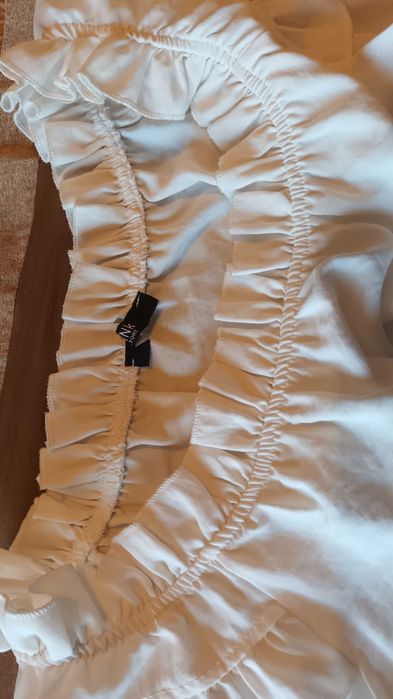 Blusa de manga curta em branco