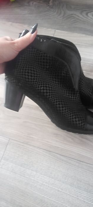 Botki Lotus nowe 37 50 zl