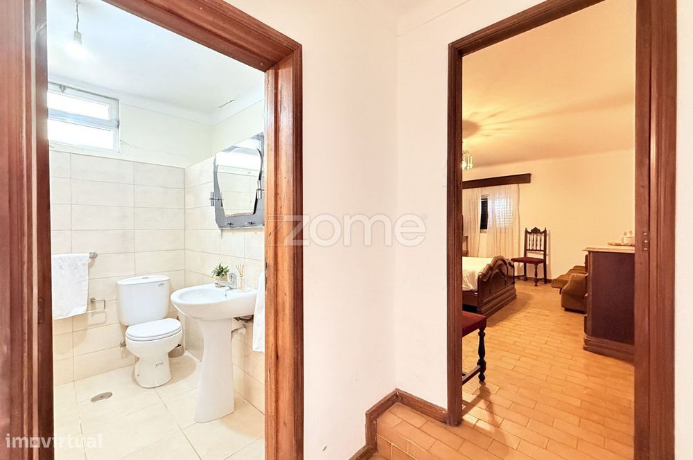 Moradia Térrea com 766 m² de Terreno e Poço