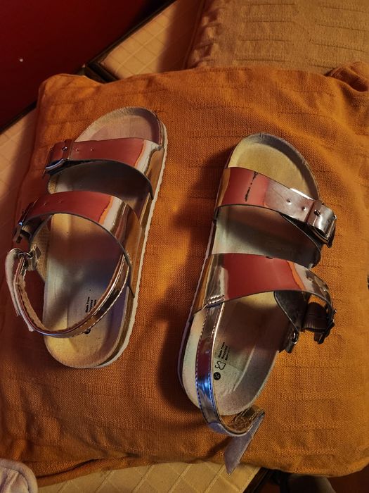 Sandálias prateadas