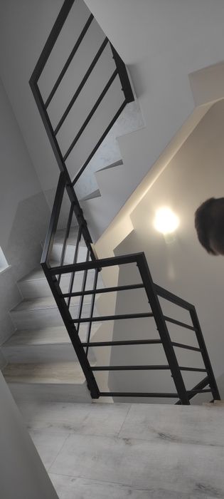Balustrady wewnętrzne zewnetrzne różne wzory