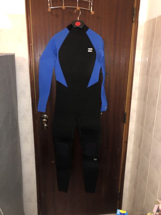 Fato de Surf Novo