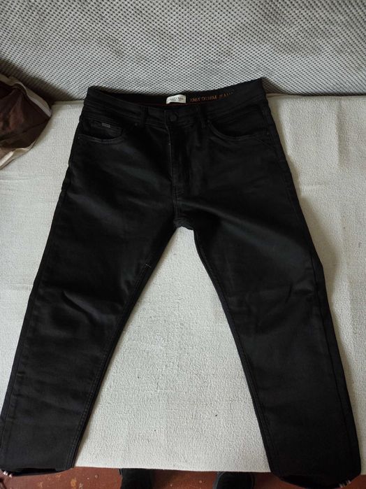 Sprzedam jeansy meskie Lancerto