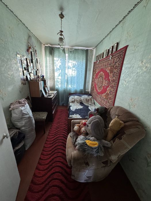 Продам 4-х кімнатну квартиру в Новій Водолазі
