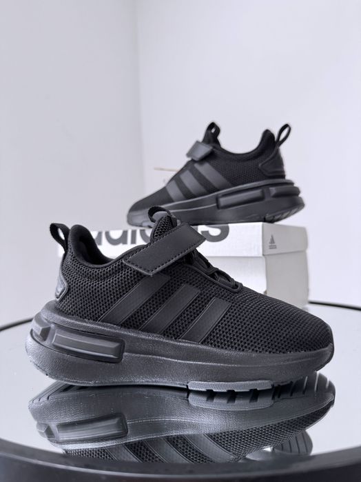Легчайшие кроссовки на липучках Adidas RACER 28/30р