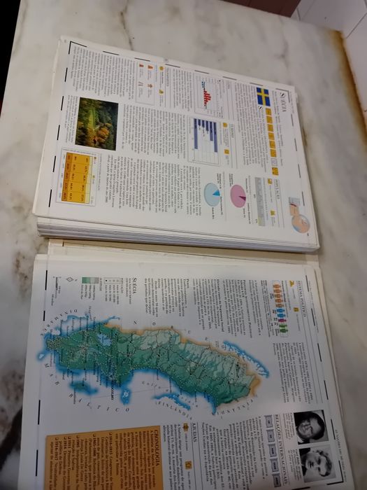 Livro Atlas Enciclopédico Mundial