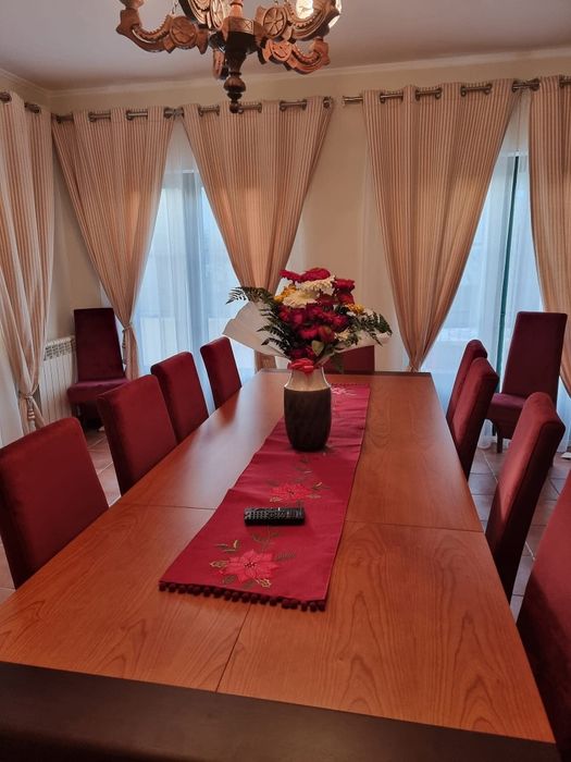 Mesa jantar com 12 cadeiras