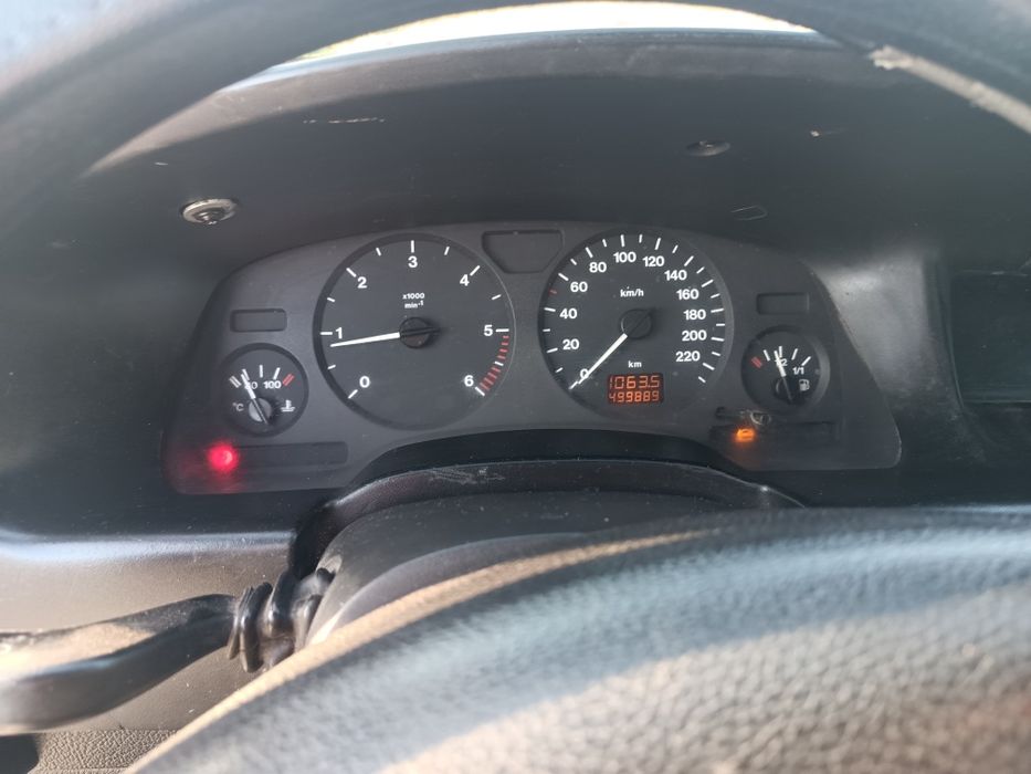Автомобіль Опель зафіра А ZAFIRA A