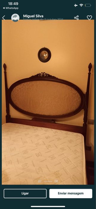 Cama com estrado e colchão