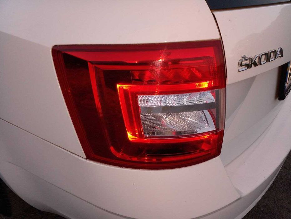 Skoda 2017 1.6 дизель, автомат