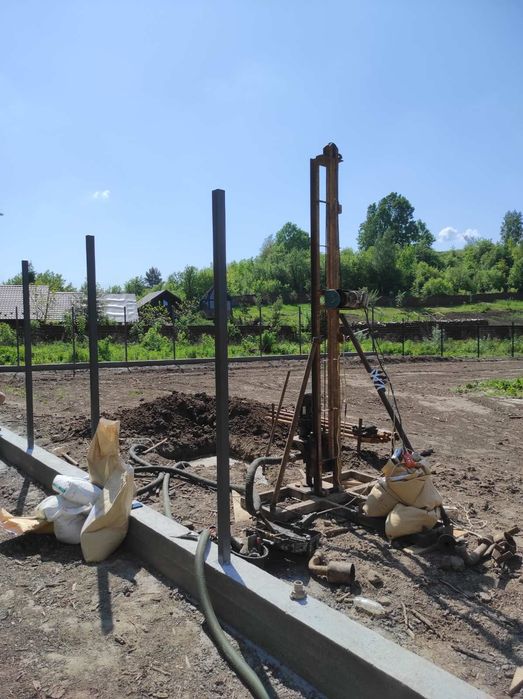Буріння свердловин в зимку Ворзель Київска обл.