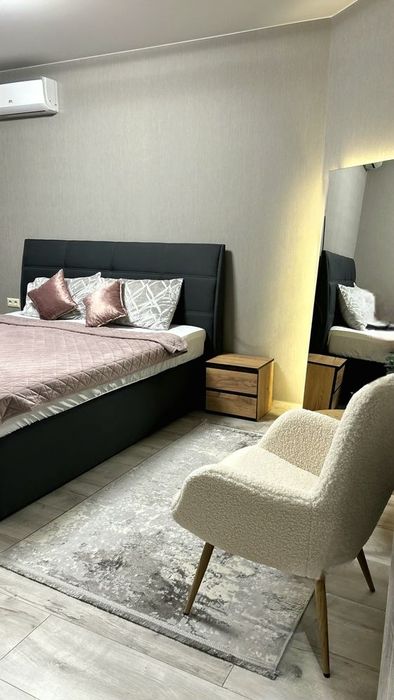 Продаж‼️1к квартири ЖК Софія Клубний Мінімальне оформлення
Площа — 38