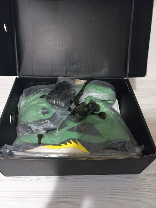 Продам кроссовки JORDAN 5