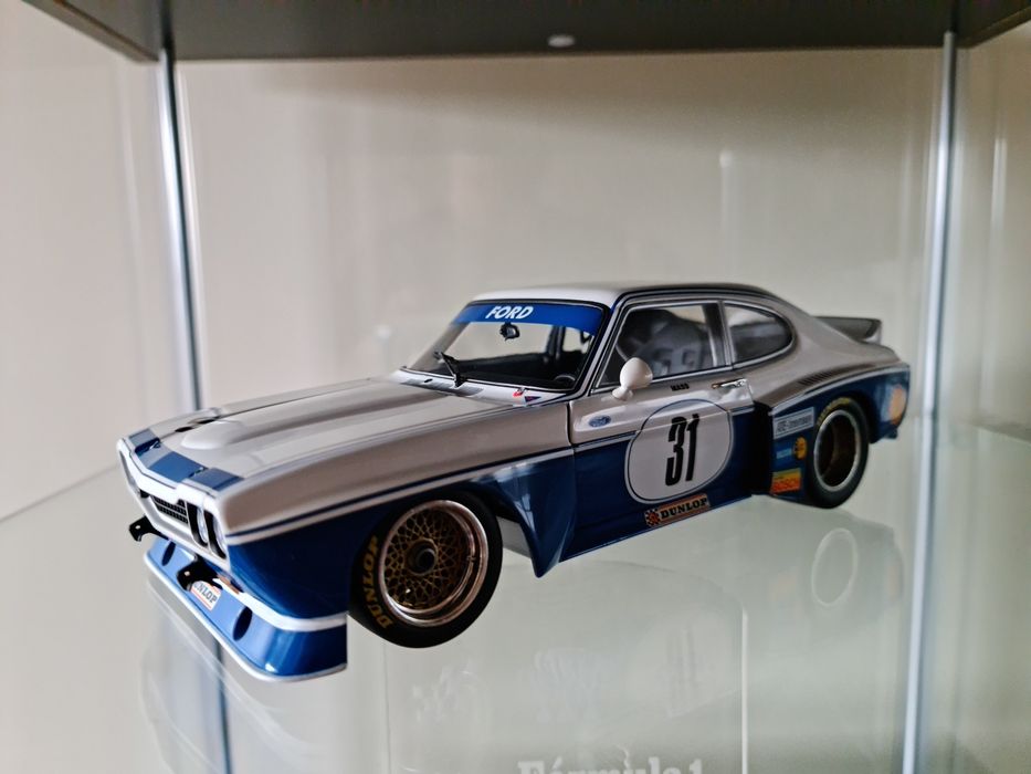 Miniatura Ford Capri 1:18