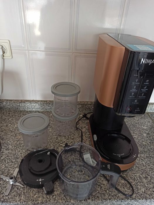 Máquina de Gelados NINJA Creami NC300EU Grande Oportunidade Quase Sem Uso