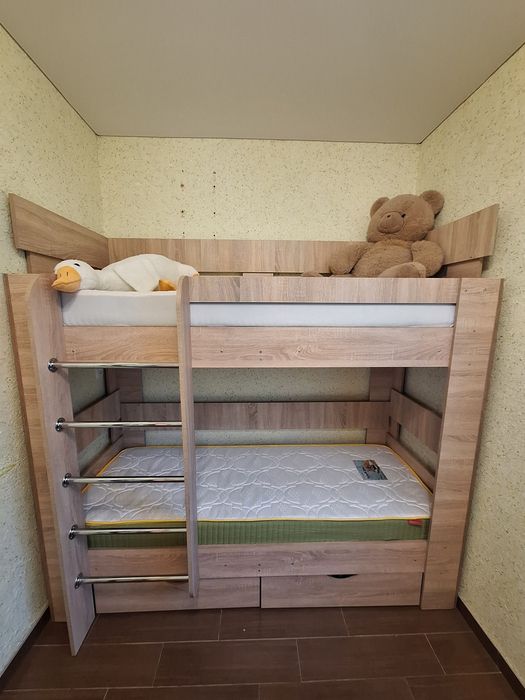 Двоярусне ліжко з матрацами 70×190 в ідеальному стані, м.Дніпро