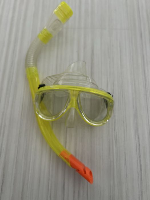 Маска с трубкой для плавания/ныряния детская
