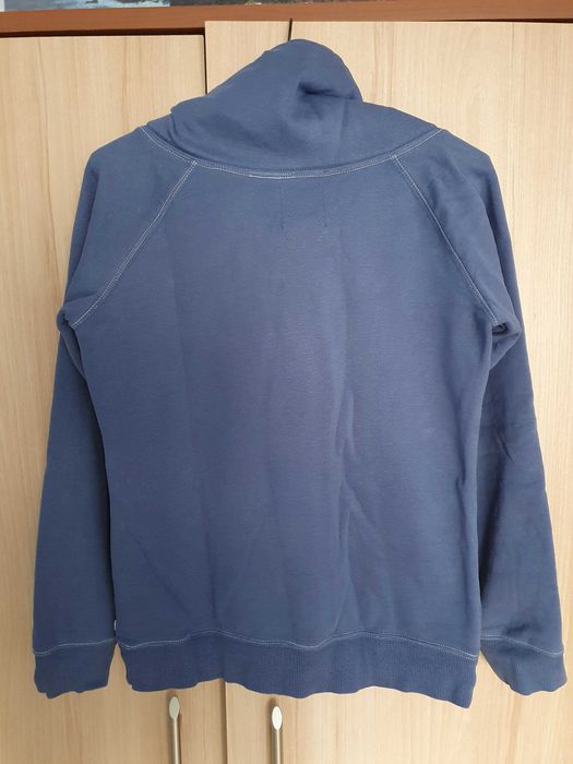 Niebieska bluza, Cropp