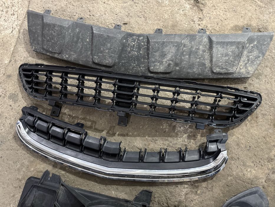 Диффузор з ветиляторами Opel Antara 2.2D 2014 рік