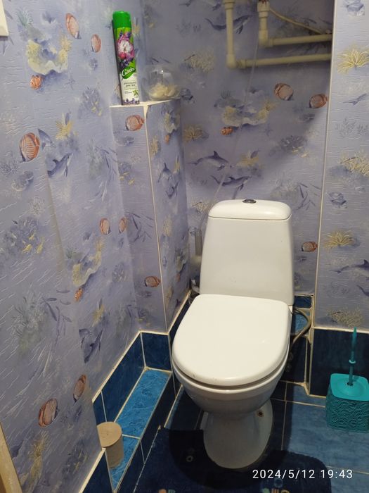 Продам  4-х комнатную квартиру ,на Таврическом , в м.Херсон