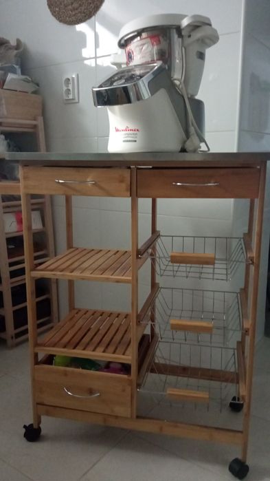 Mesa de apoio de cozinha