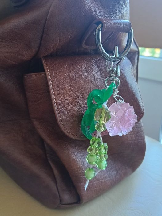 Bag charm artesanal FLOR