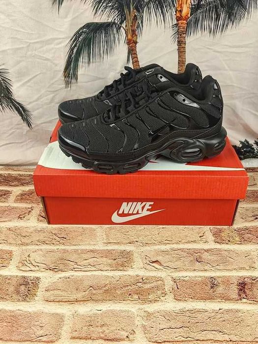 Nike Air Max TN Plus Black Rozmiar.37.5