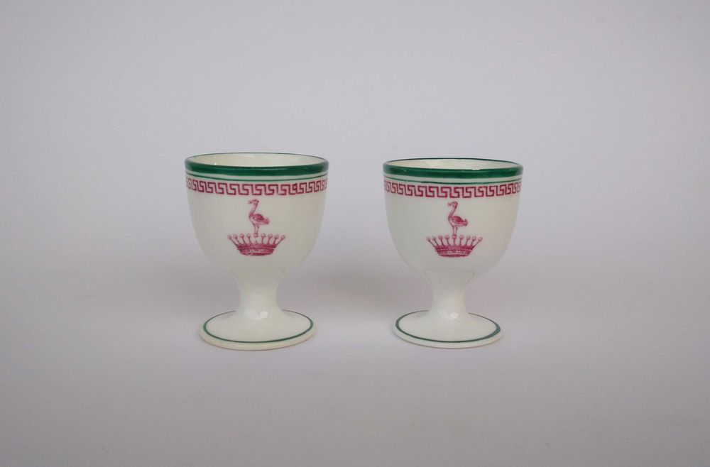 Raro antigo par de oveiros António Bernardo Ferreira séc. XIX/XX