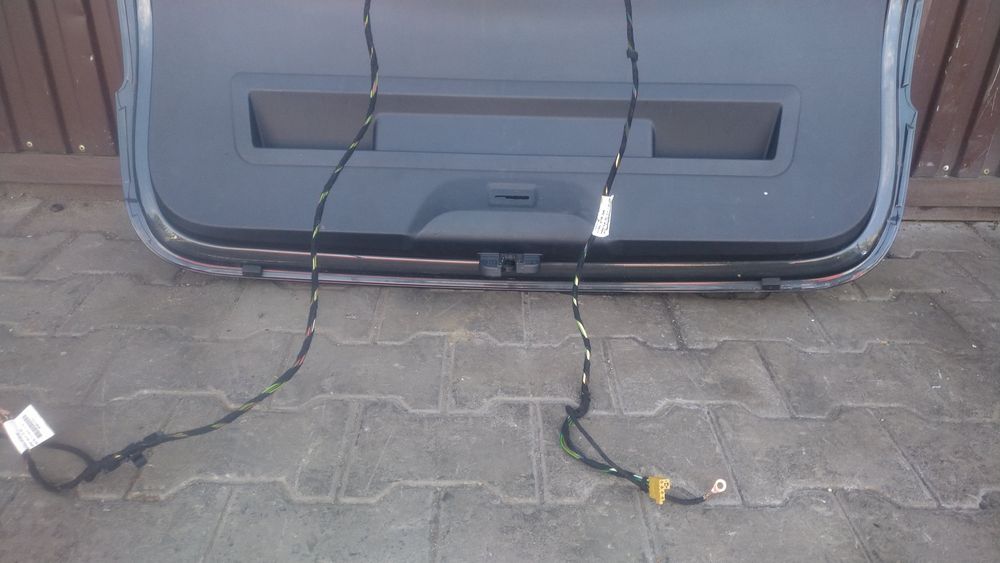 ) Altea klapa tylna kompletna LW7Z