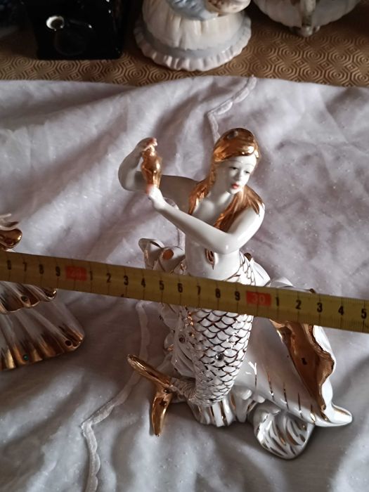 2 Estatuetas femininas vintage lindíssimas