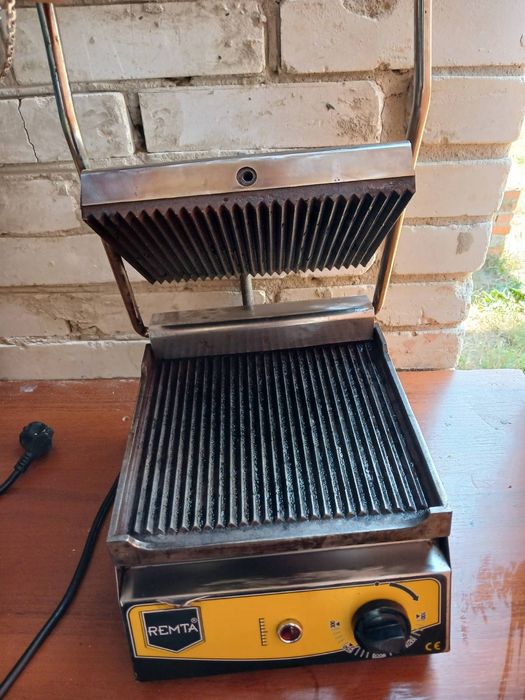 Прижимний гриль для фаст-фудів