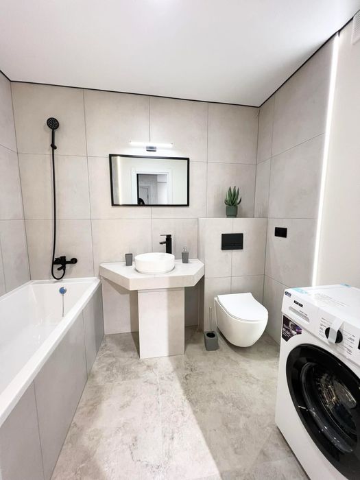 Продається гарна 2 кімнатна квартира на Бамі