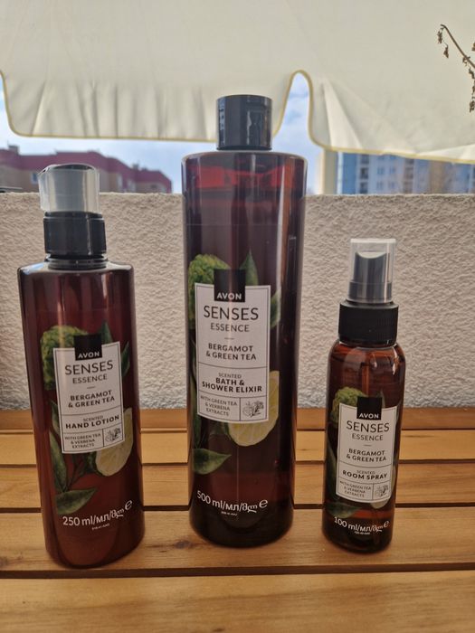 AVON Zestaw Sense Essence