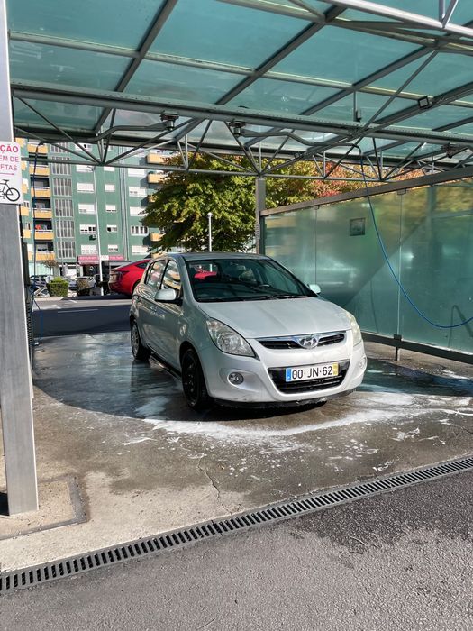 HYUNDAI i20 1.4 CRDi | 2010 | 3.500€ Negociavel