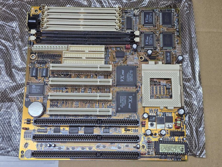 Płyta główna PCChips VXPro+ M537DMA33 Socket 7 pod Pentium 75-200