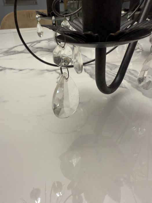 Світильник, люстра в спальню кована