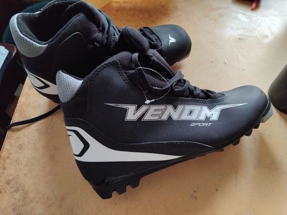 Лижні ботинки, бігові,  р.42-43, Індонезія