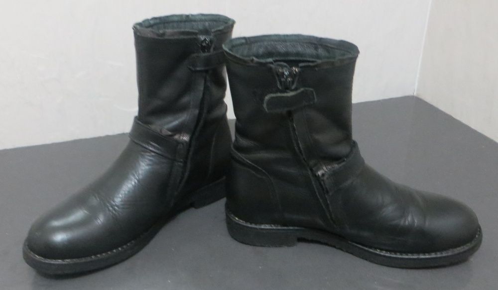 Botas Pele Genuína Nº 32 Fabricado Portugal, forradas tecido almofadad