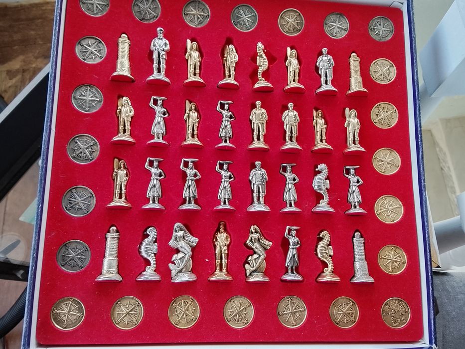 Jogos de xadrez banhado ouro