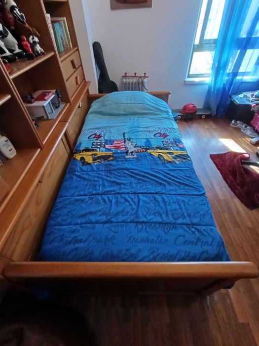Móvel e cama de criança