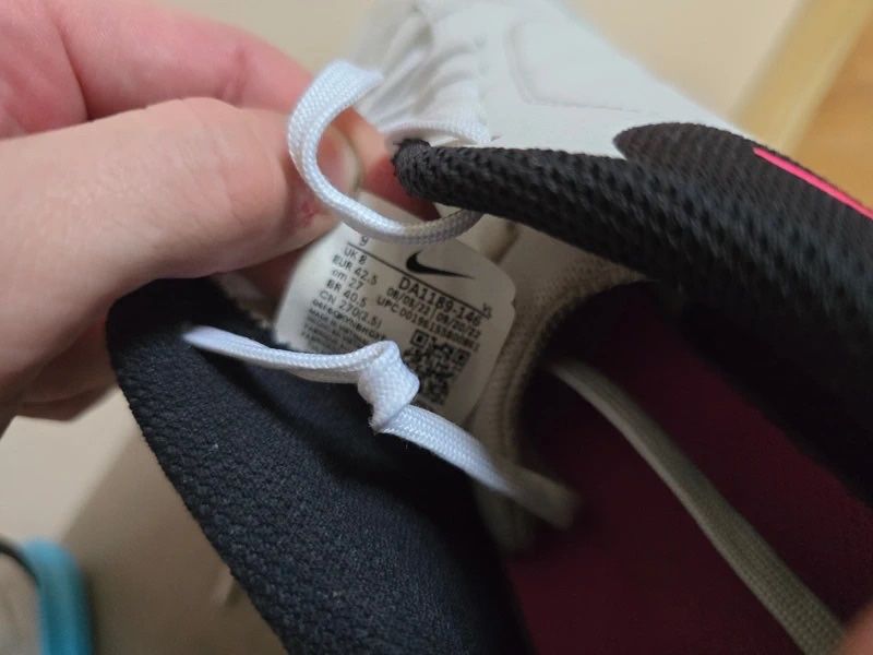 Buty piłkarskie Nike Tiempo Legend 9 Club rozm. 42,5