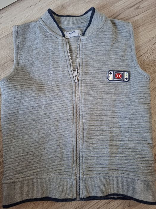 Kamizelka szara, 104