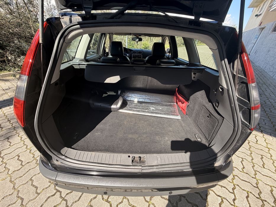 Ford focus 1.6 TDCi como nova !!